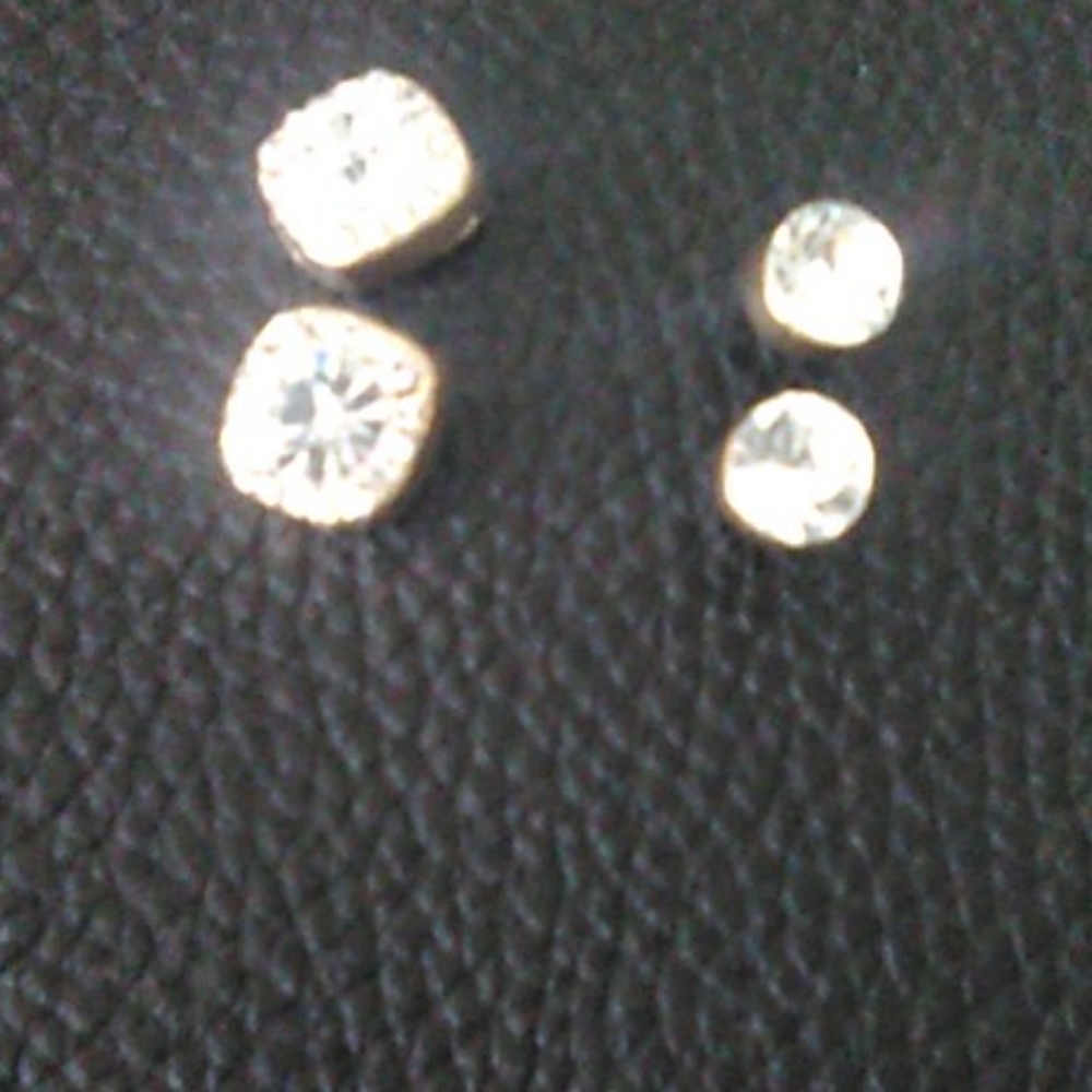 Two pair gold plated stud earrings
